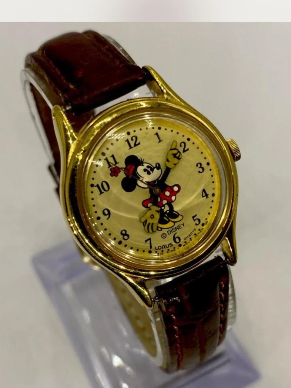*** Disney ^^^ Minnie Mouse Gold-Tone Watch / Tan Leather Strap * Collectors ^^